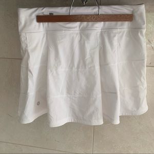 Women’s Lululemon White Pace Rival Skirt Size 6 Tall